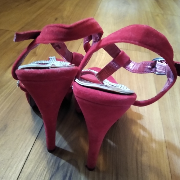Delicacy Red Platform Heels - Picture 3 of 3